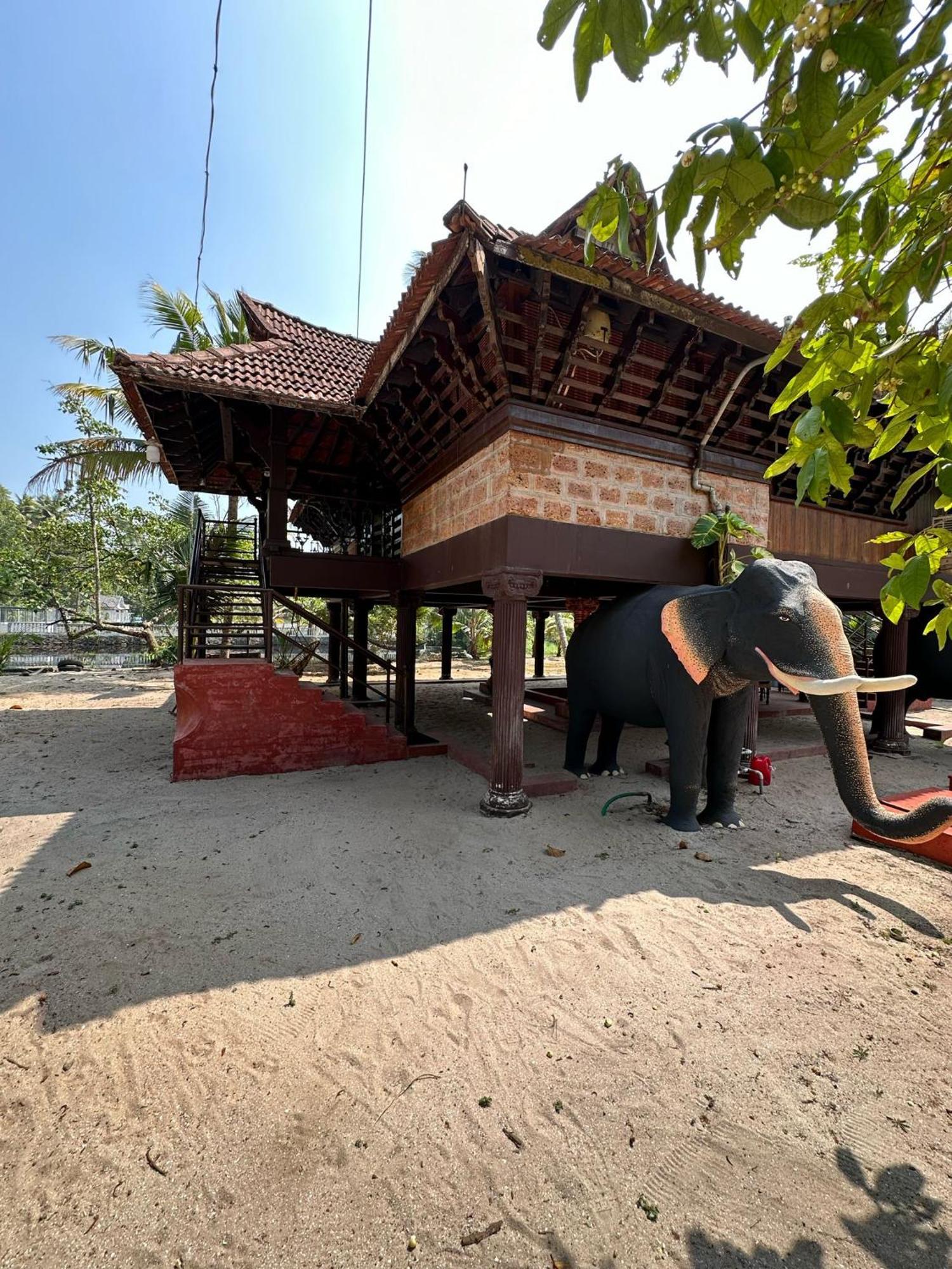 Elephant Courtyard- A Heritage Homestay *